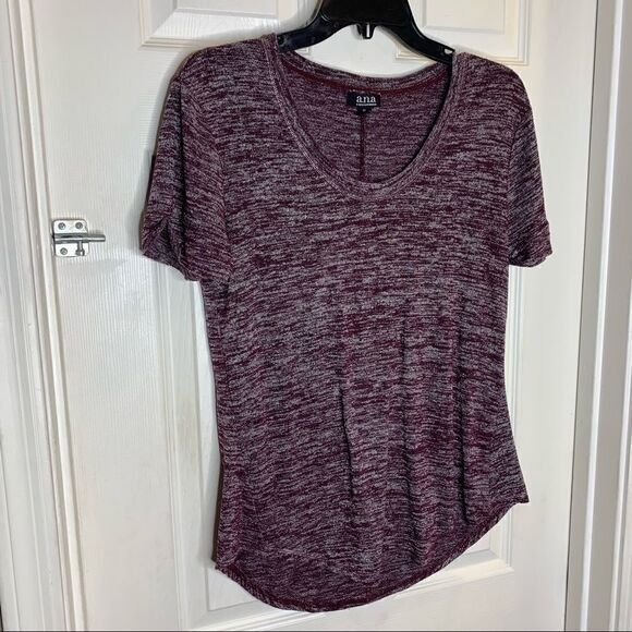 a.n.a Short Sleeve Super Soft Knit Tee Shirt Women's Size Medium Burgundy - Picture 3 of 8
